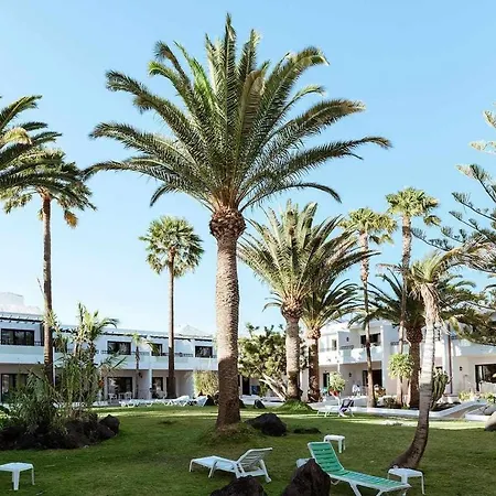 Beach Club Terrace *